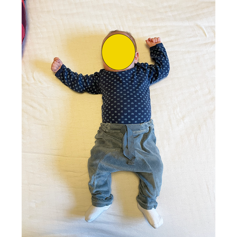 Holly's langærmet marineblå baby body str. 68