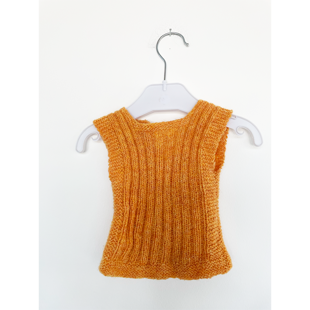 Hjemmestrikket gul babyvest str. 56 / 62