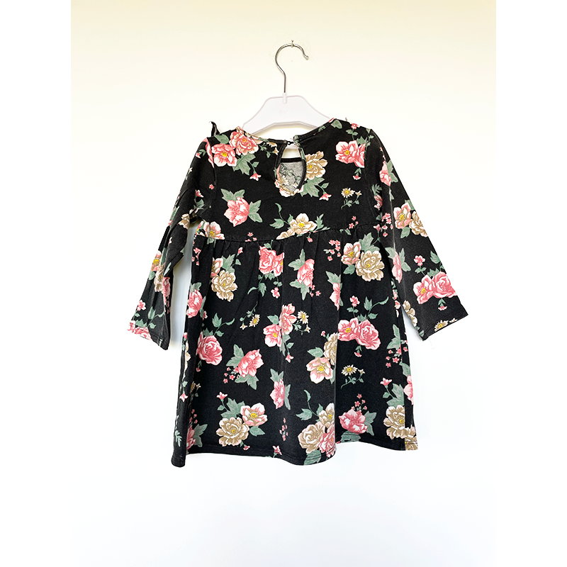H&M sort kjole med blomster 92