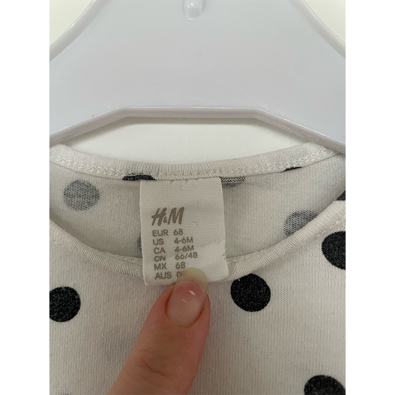 H&M sortprikket trøje str. 68