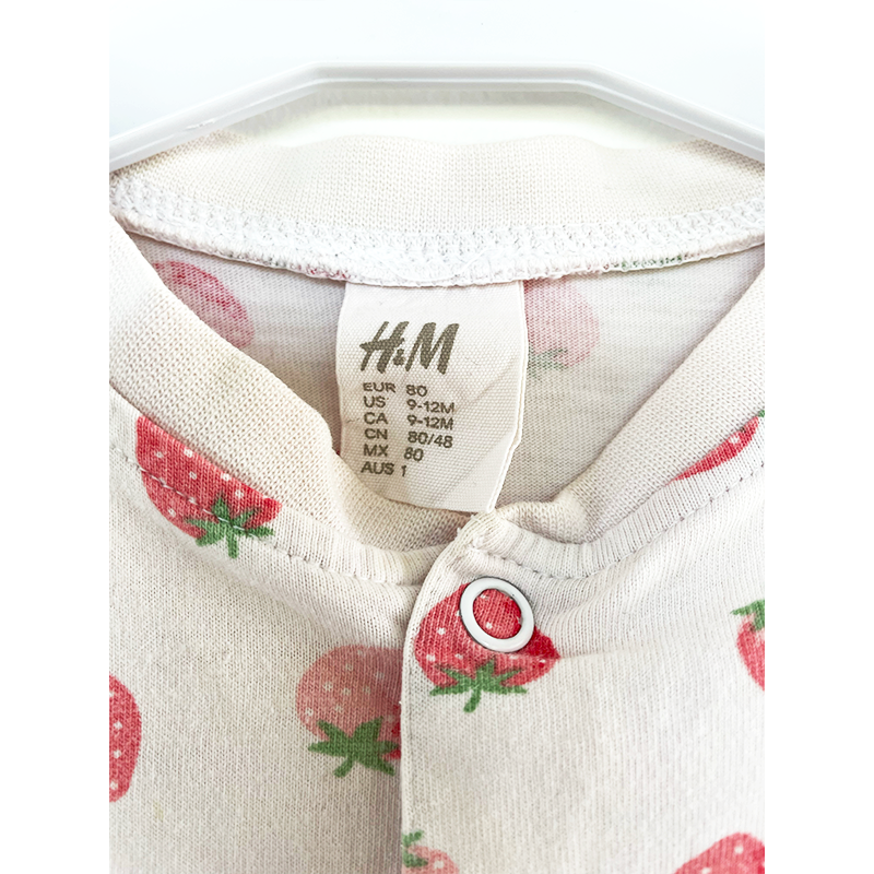 H&M kort sommerdragt med jordbær str. 80